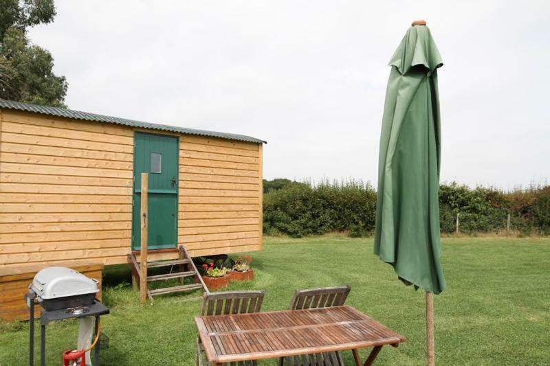 מלון אשפורד Shepherdshuts-Southeast מראה חיצוני תמונה
